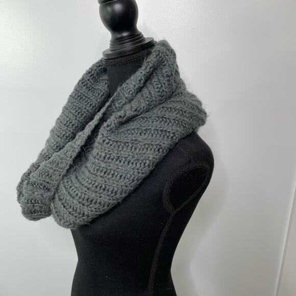 Noelle Scarf Infinity Tight Knit Acrylic Winter Solid Gray One Size Warm‎ Cozy - Picture 3 of 6